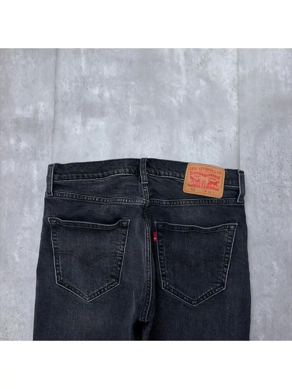 Y2K Black Levi’s 412 Grunge Baggy Skater Denim Jorts